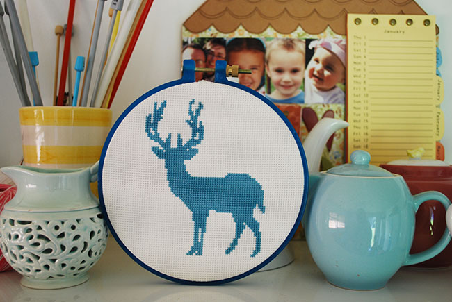 Free Printable Deer Cross Stitch Pattern » Scraps of Five